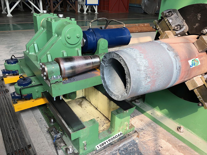 中频加热炉钢管收口设备