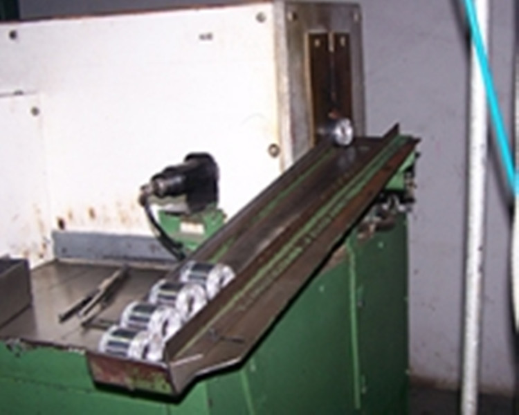 电机转子轴热装设备